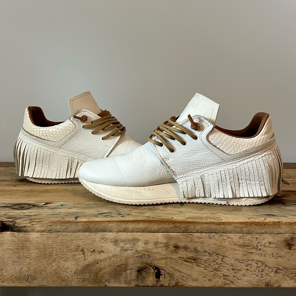 ESSE UT ESSE SNEAKERS SIZE 37